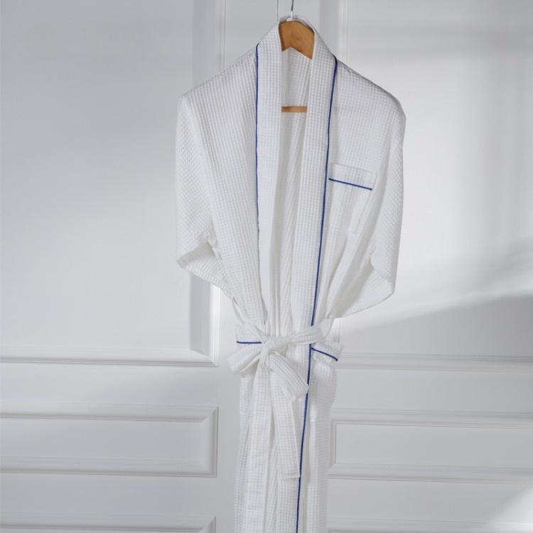 Luxury 5 Star Hotel Bathrobe White