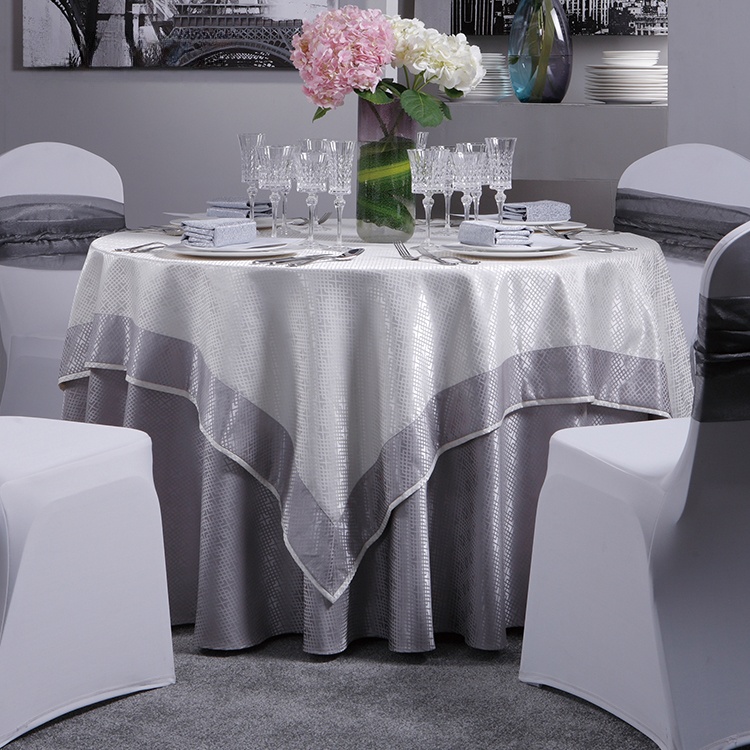 300cm Hotel Luxurious Restaurant White Polyester Dining Set Table Cloth