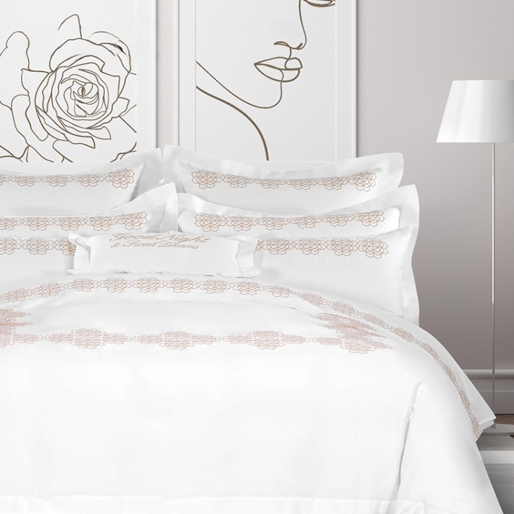 2025 Designer Custom 5star Quality White Embroidered Cotton Hotel Duvet Cover Set With Pillowcase