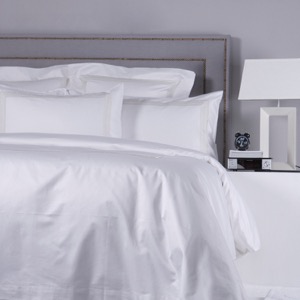 Hot Selling High Quality Cotton Bedding Set Bed Sheet Duvet Cover with Embroidery Logo Design