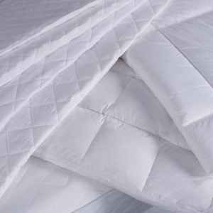 Factory Soft Removable Bed Quilted Mattress Protector Cover / Anti- slip Mattress Pad