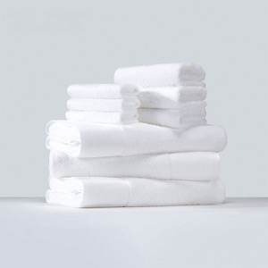 Customized Cotton Wyndham Grand Hotel Dobby Border Bath Towel Embroidered Black