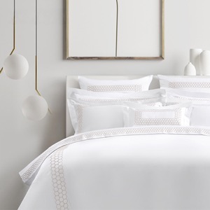 Luxury 5 Star Hotel Bedding Set Honey Comb Embroidery Duvet Cover Pillow Case Custom
