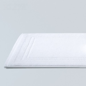 Customized Jacquard Logo Hospitality Bath Mats With High Quality