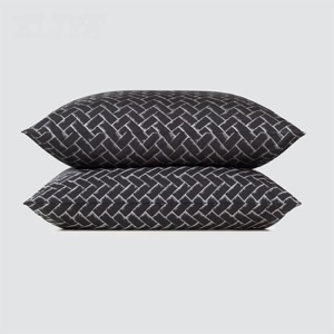 Decoration Cushion 5 Star Hotel Bed Runners And Cushions For Hotels