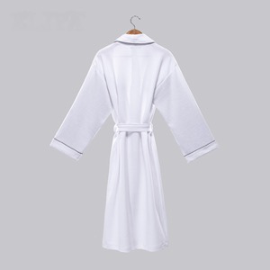 Polyester Cotton Bathrobe Soft And Lightweight White Knitted Pineapple Check Pajamas