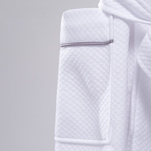 Polyester Cotton Bathrobe Soft And Lightweight White Knitted Pineapple Check Pajamas
